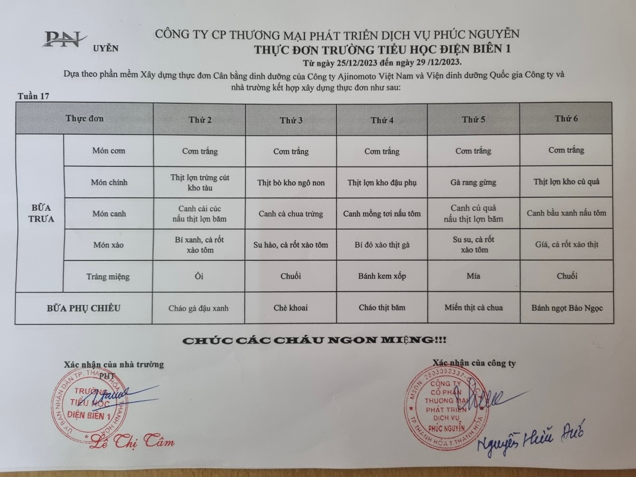 Thực đơn phụ chiều thứ 3 là chè khoai đã được đổi thành cháo thịt sau khi phụ huynh có ý kiến.