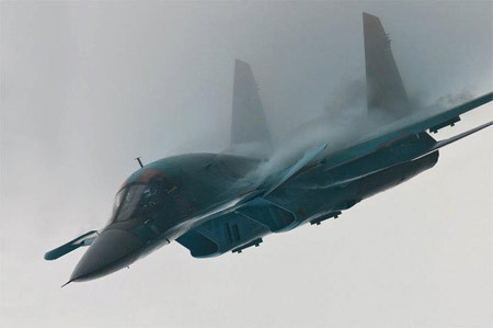 Những chiếc Su-34 sản xuất gần đây được trang bị động cơ đẩy chỉnh hướng phụt, làm tăng khả năng cơ động của máy bay