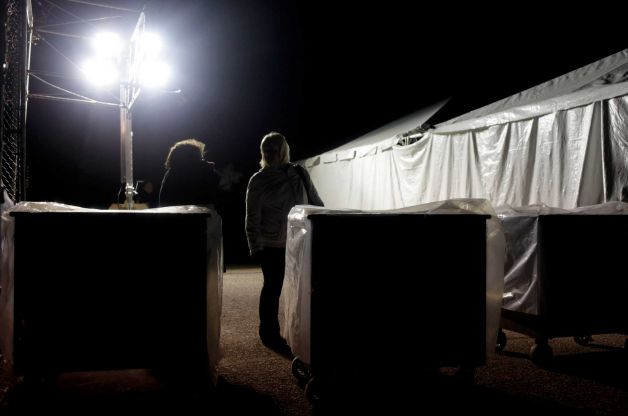 Một số điểm bỏ phiếu tại New Jersey và New York đang trong tình trạng mất điện