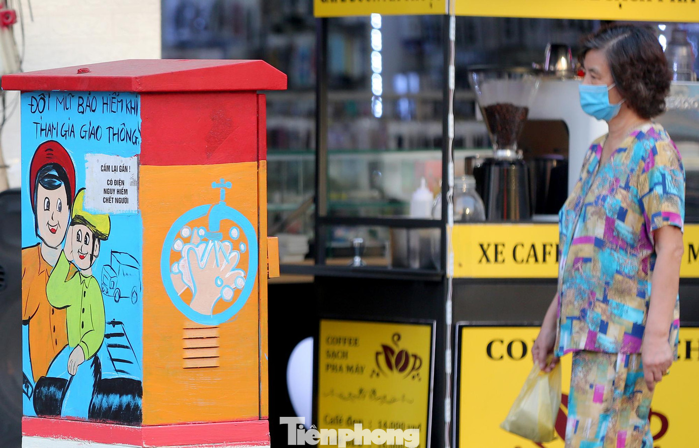 Khuyến cáo người dân cần rửa tay sạch bằng xà phòng để đảm bảo phòng, chống dịch.