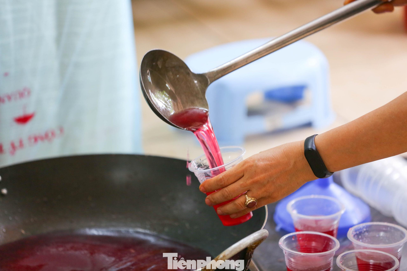 Các suất ăn đều được đóng hộp cẩn thận để chuyển đến tận tay các y bác sỹ và bệnh nhân.