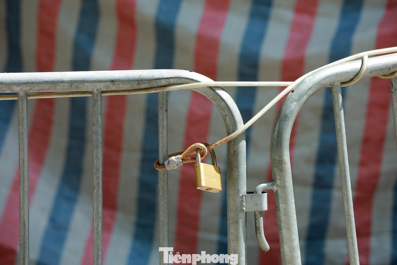 Trong 2 bệnh nhân này, 1 người thuộc chùm ca bệnh tại Times City và Công ty T&amp;T, 1 người thuộc chùm ca bệnh trong Bệnh viện K cơ sở Tân Triều.