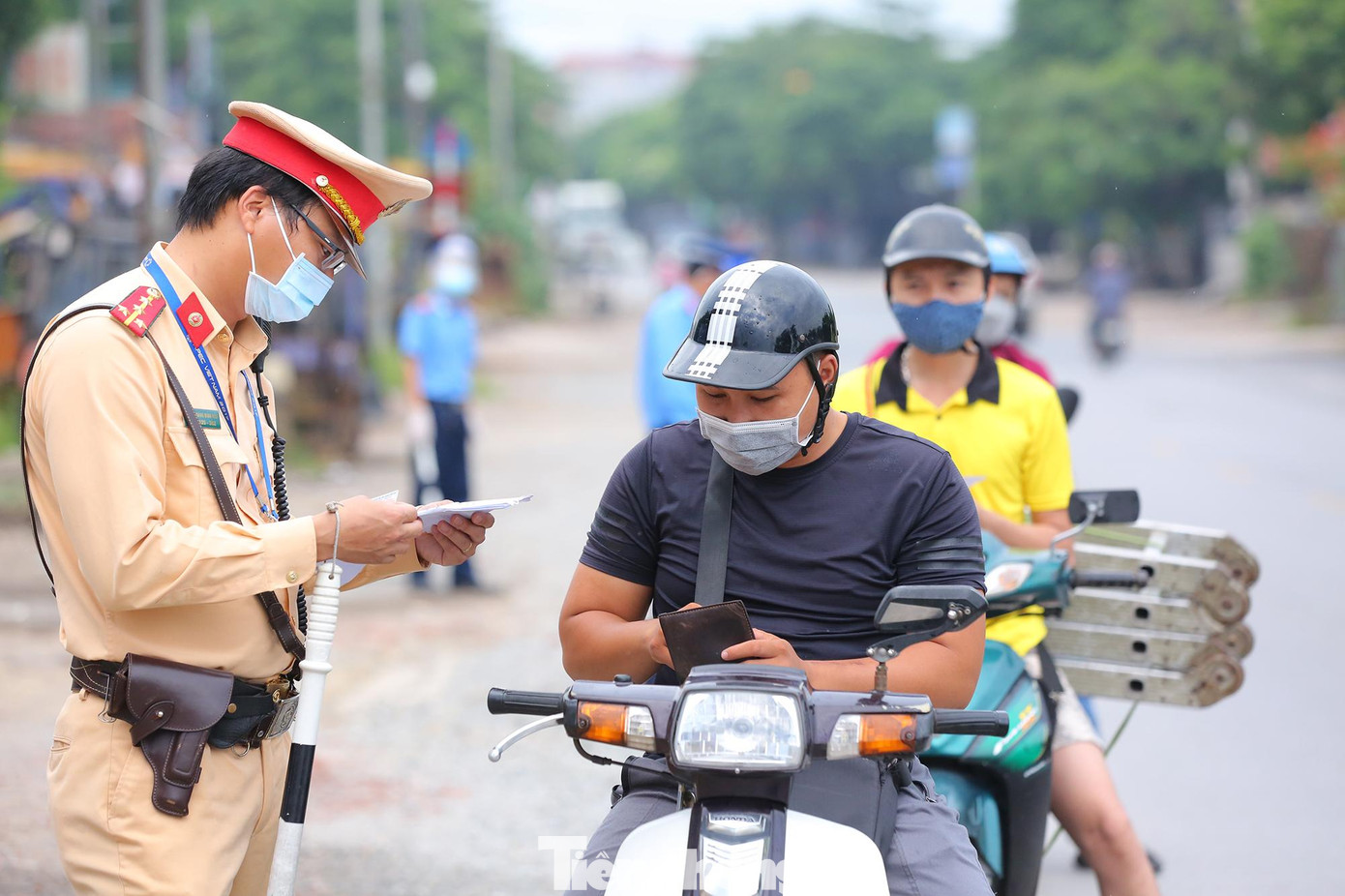 Trước đó Hà Nội đã thực hiện phương án phân 3 vùng từ ngày 6/9 nhằm đáp ứng yêu cầu chống dịch và để tầm soát y tế.