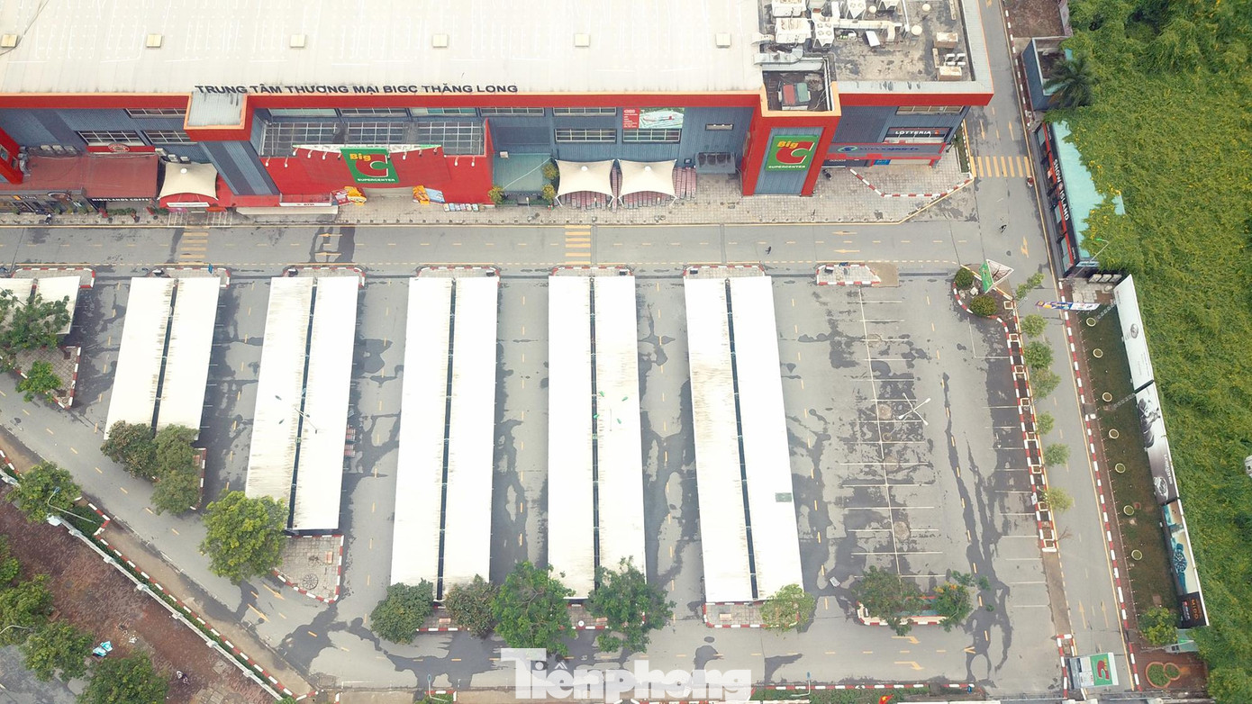 Trung tâm thương mại Big C sáng 25/5 nhìn từ trên cao.