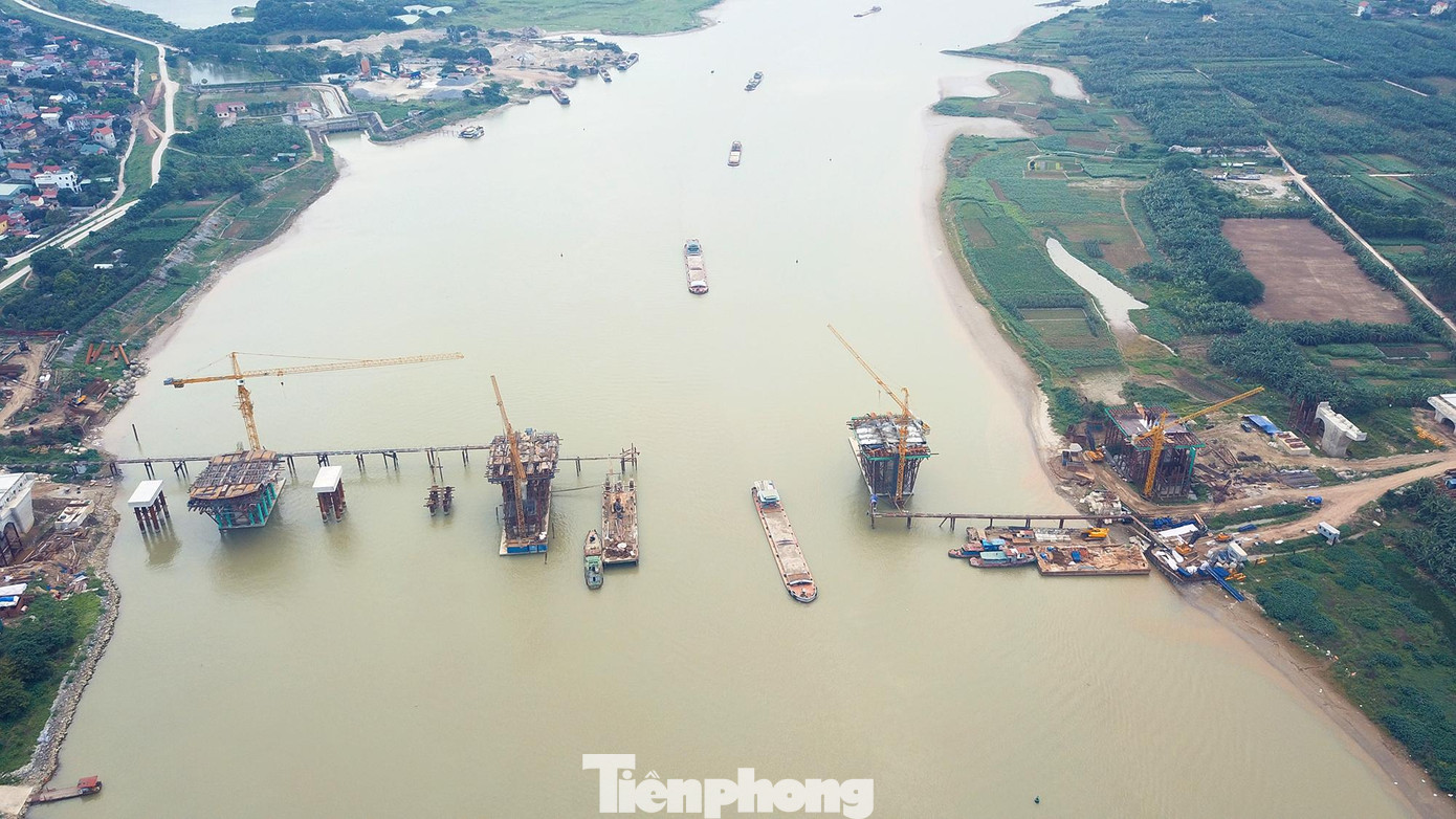 Cầu Phật Tích - Đại Đồng Thành được khởi công từ tháng 1/2018 với tổng chiều dài hơn 1,5 km.