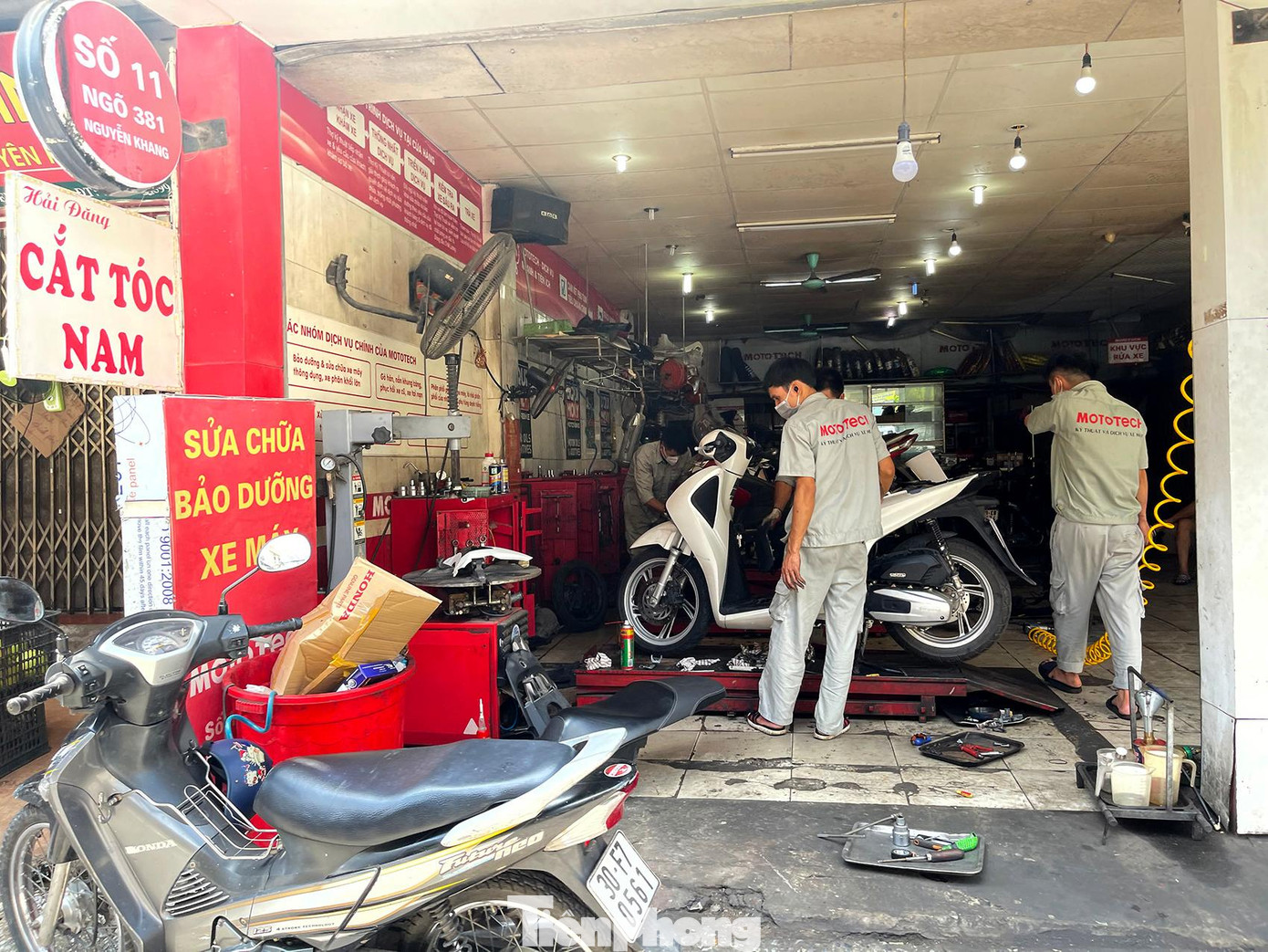 Nhiều xe máy sau thời gian khá dài không sử dụng bị hỏng cần phải sửa chữa và bảo dưỡng.