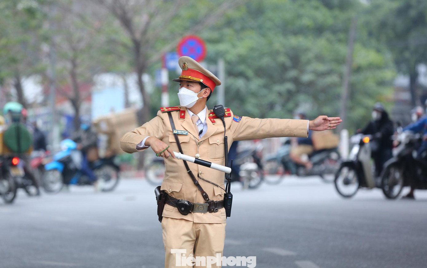 Lực lượng CSGT không phải căng mình ra phân luồng từ xa vất vả như những năm trước.