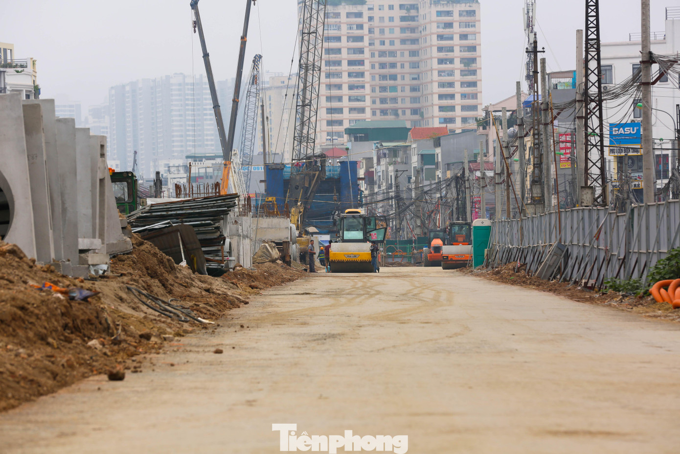 Dự án xây dựng đường vành đai 2 bao gồm hai hợp phần là đường dưới thấp và đường trên cao.