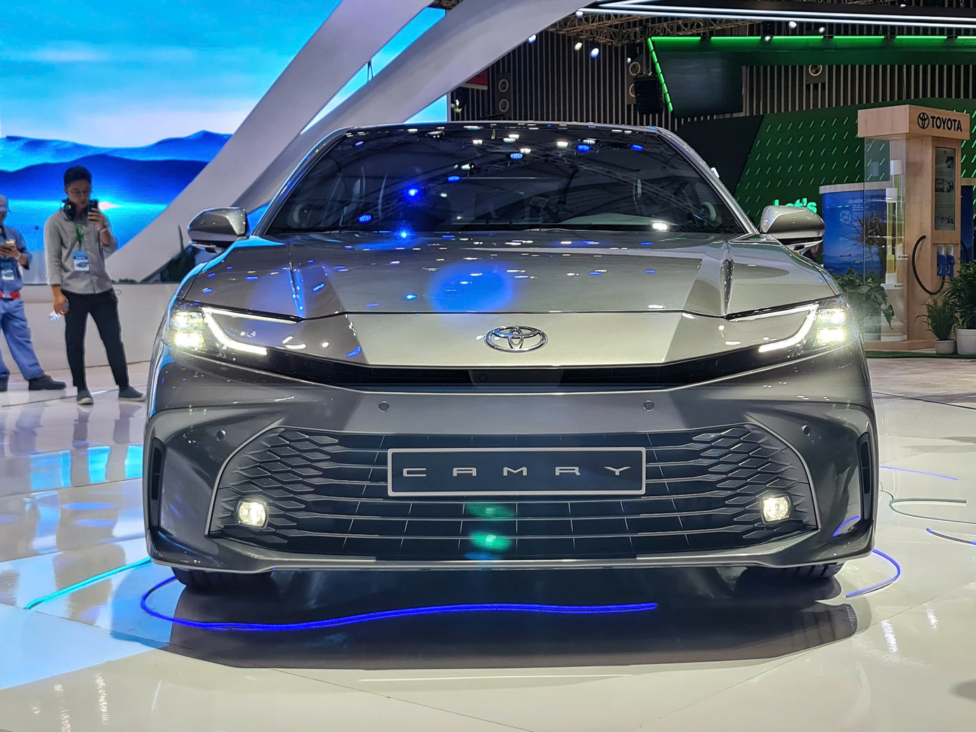 Dải đèn chiếu sáng ban ngày hình chữ C