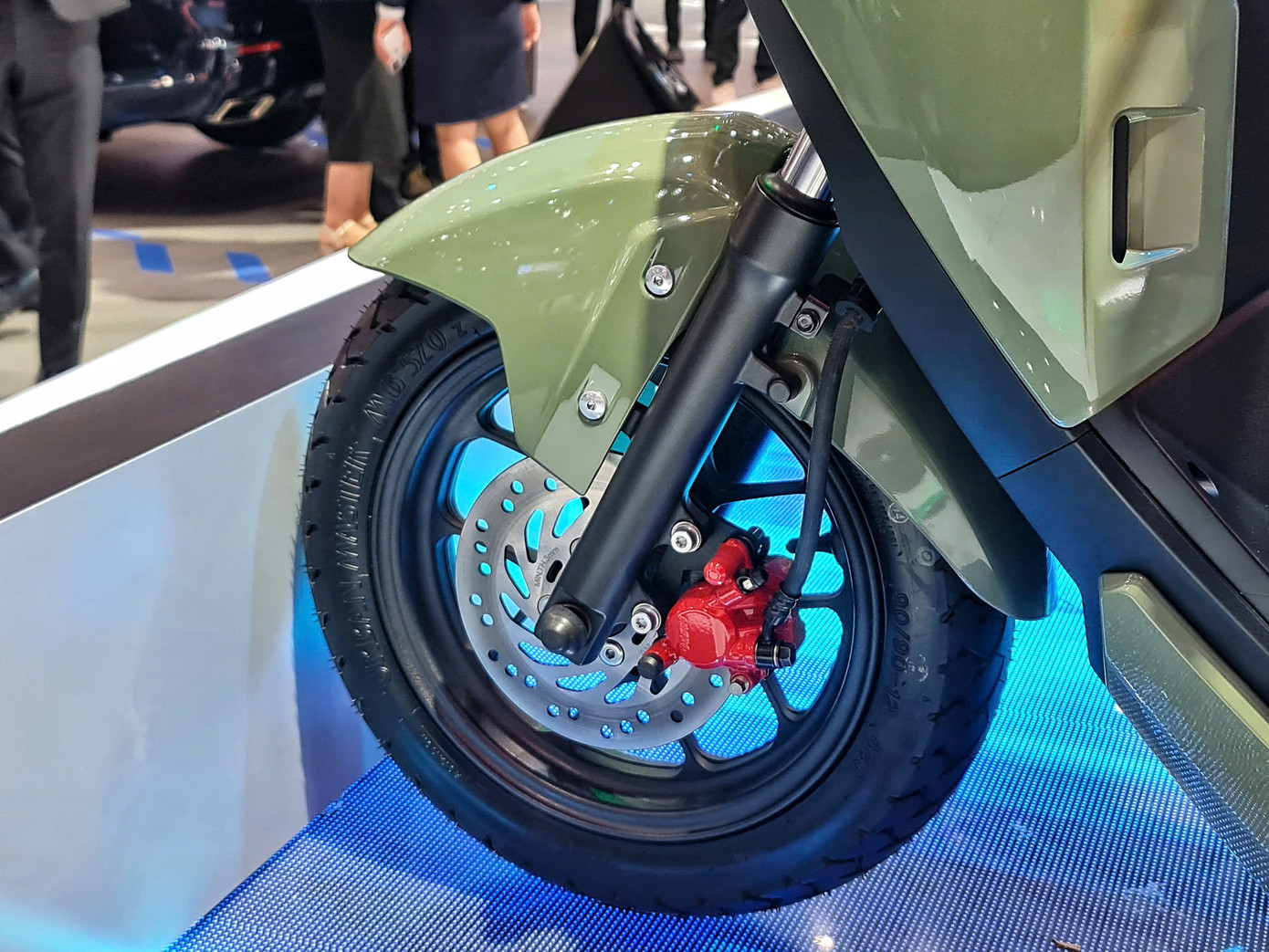 Honda ICONe dùng phanh CBS