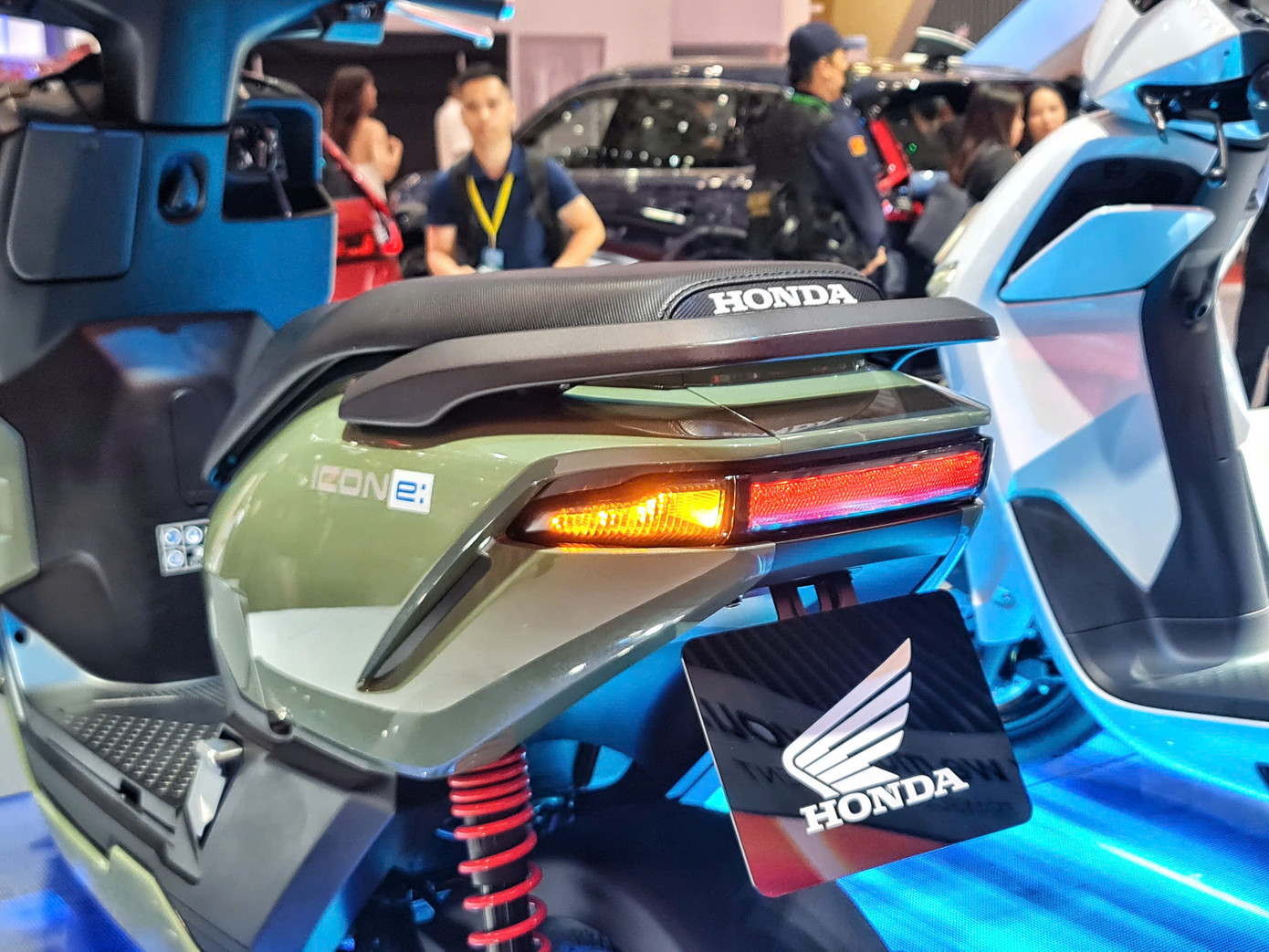 Đèn hậu dạng LED