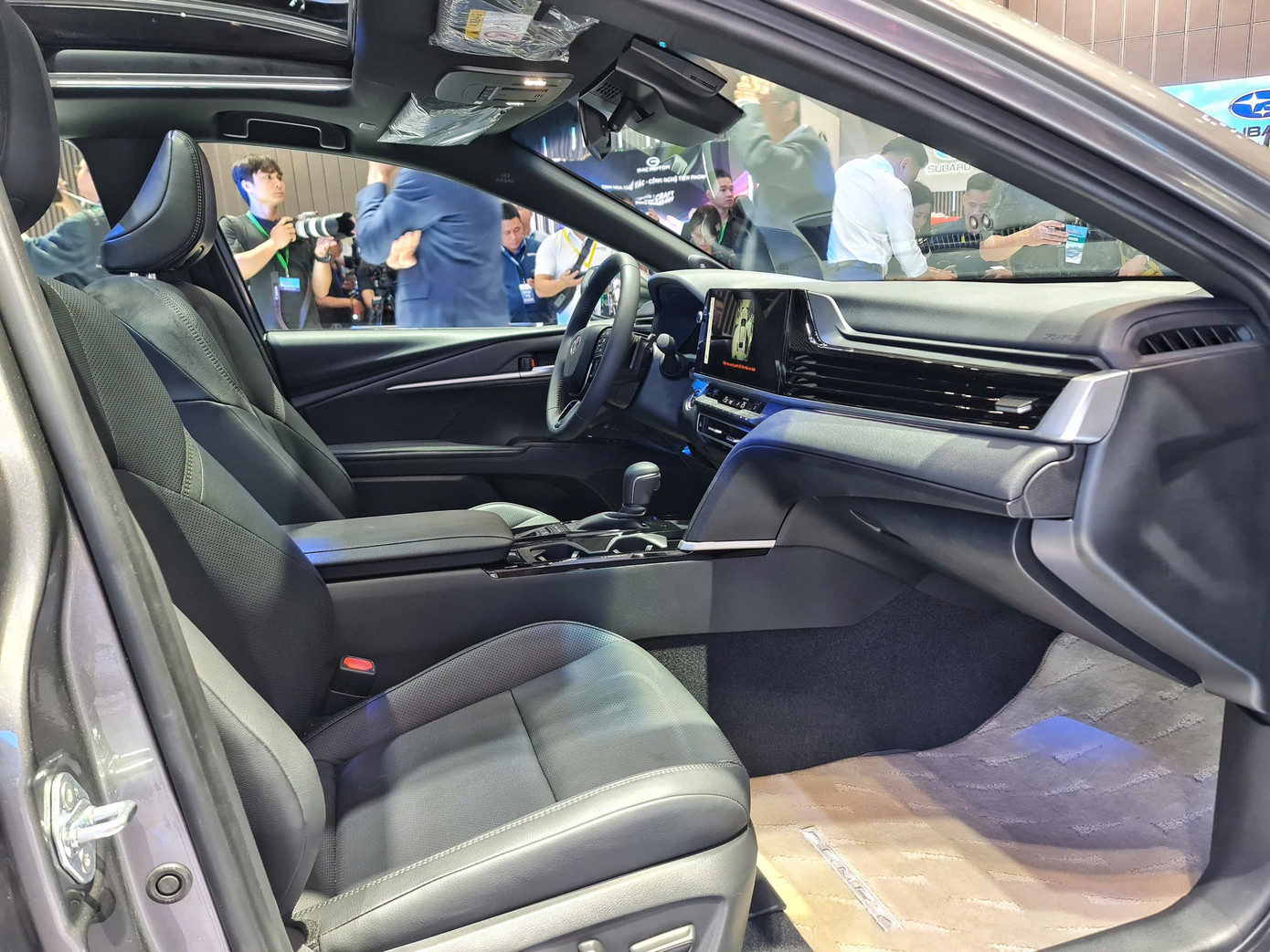 Khoang lái của Camry 2024. Ảnh: Tạ Mai.