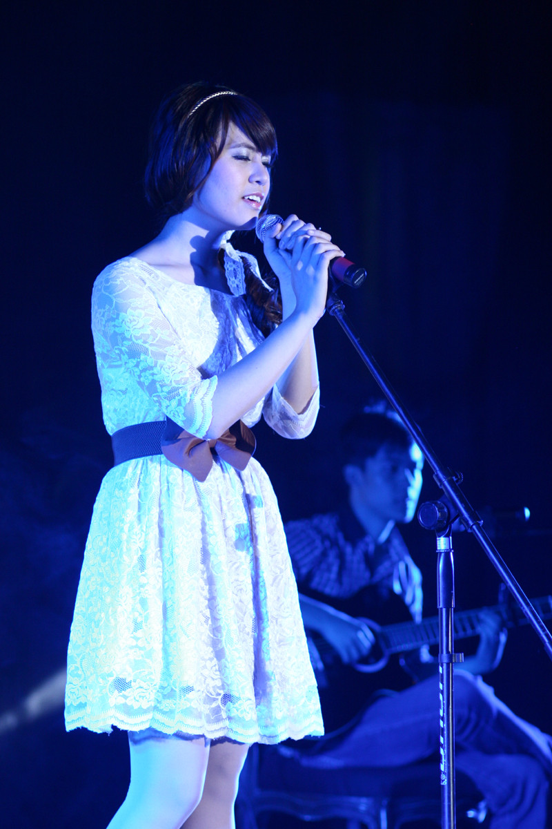 Ngọc Thủy đơn ca 