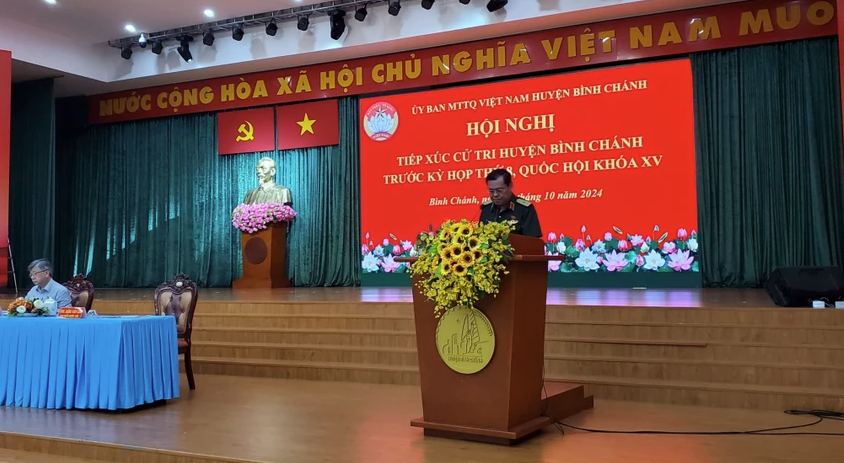 Hội nghị tiếp xúc cử tri được tổ chức sáng 1-10 ở huyện Bình Chánh. Ảnh: NT.