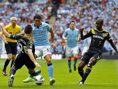 Hàng thủ Chelsea đã phải làm việc khá vất vả. Hàng thủ Chelsea đã phải làm việc khá vất vả