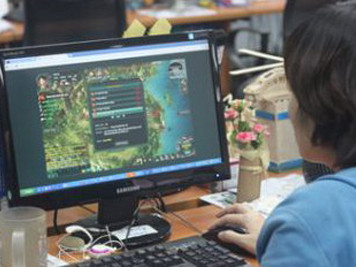 Nhiều cán bộ công chức 