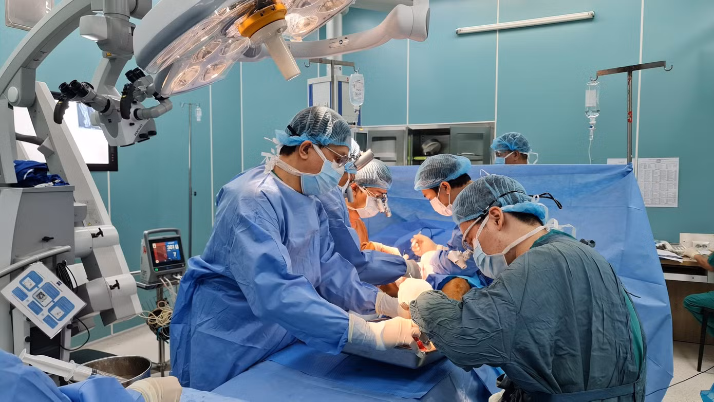 Phẫu thuật, vết thương hở là nguy cơ khiến người bệnh đối mặt với nhiễm trùng bệnh viện Phẫu thuật, vết thương hở là nguy cơ khiến người bệnh đối mặt với nhiễm trùng bệnh viện