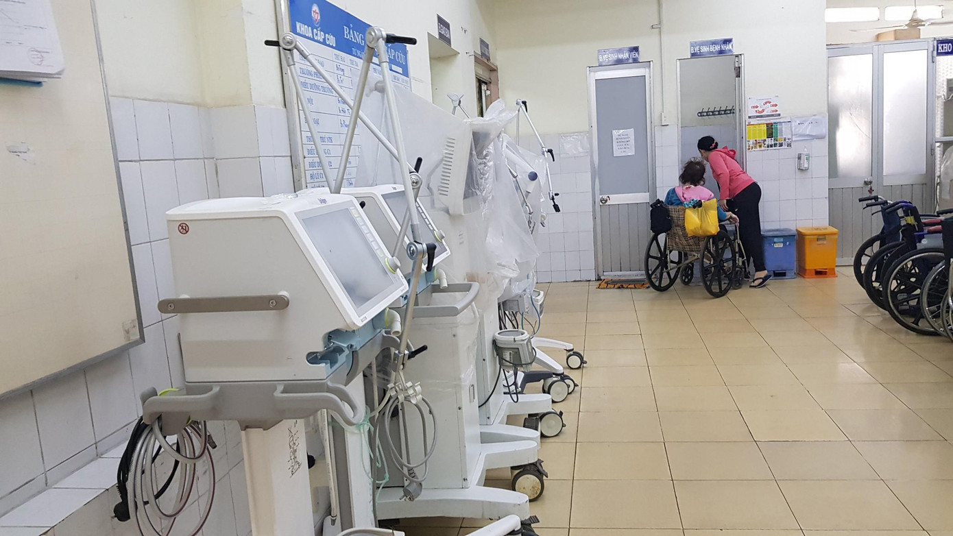 Nhiều máy móc, thiết bị tại khoa cấp cứu đã bị hư hỏng nhưng không được mua sắm bổ sung Nhiều máy móc, thiết bị tại khoa cấp cứu đã bị hư hỏng nhưng không được mua sắm bổ sung