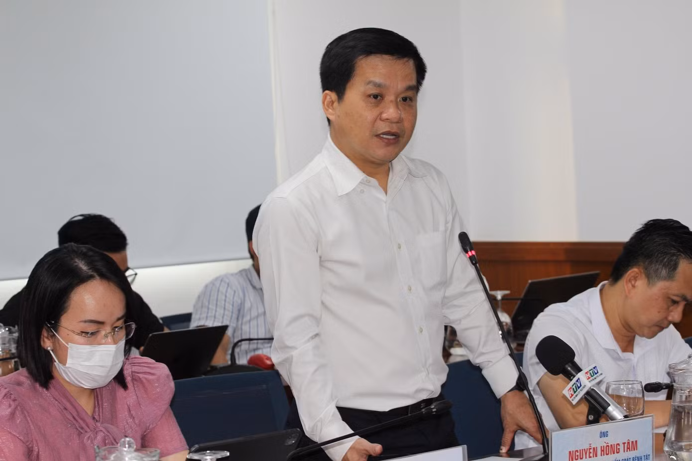 Ông Nguyễn Hồng Tâm, Phó giám đốc Trung tâm Kiểm soát Bệnh tật TPHCM (HCDC)