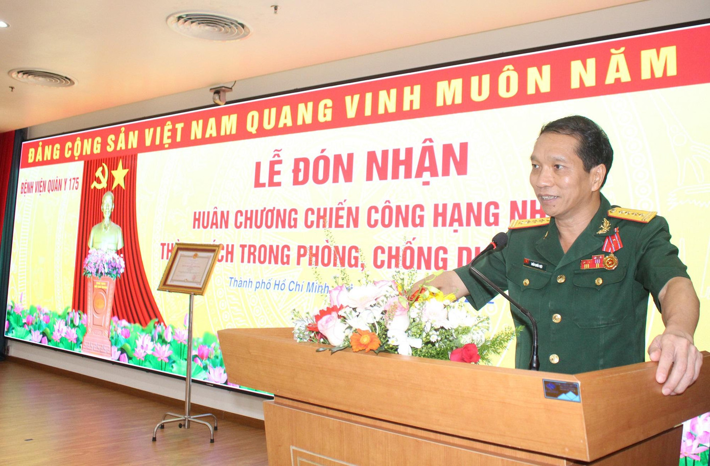 Đại tá, Tiến sĩ Trần Quốc Việt vừa được bổ nhiệm giữ chức Giám đốc Bệnh viện Quân y 175