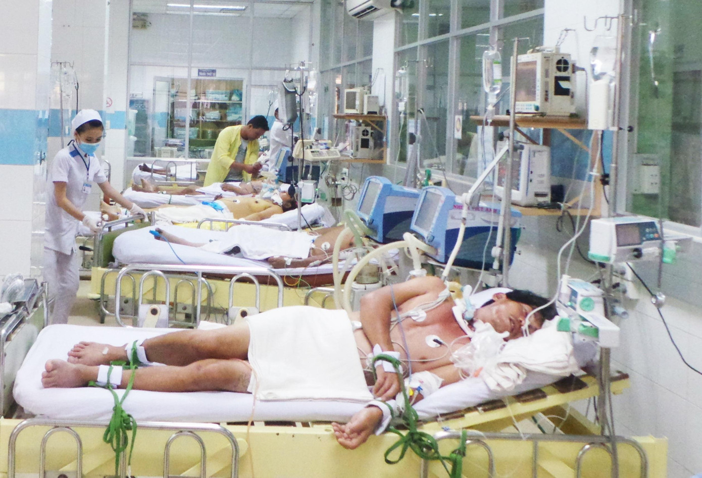 Bệnh nhân điều trị tại Bệnh viện Bệnh Nhiệt Đới TPHCM Bệnh nhân điều trị tại Bệnh viện Bệnh Nhiệt Đới TPHCM