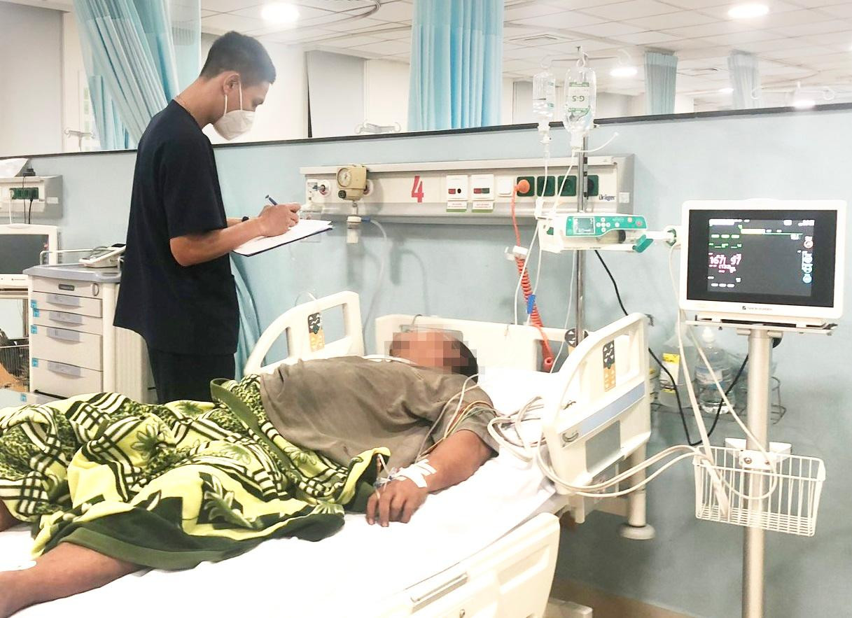 Bệnh nhân đang được theo dõi, điều trị đột quỵ tại Bệnh viện Quân y 175 Bệnh nhân đang được theo dõi, điều trị đột quỵ tại Bệnh viện Quân y 175