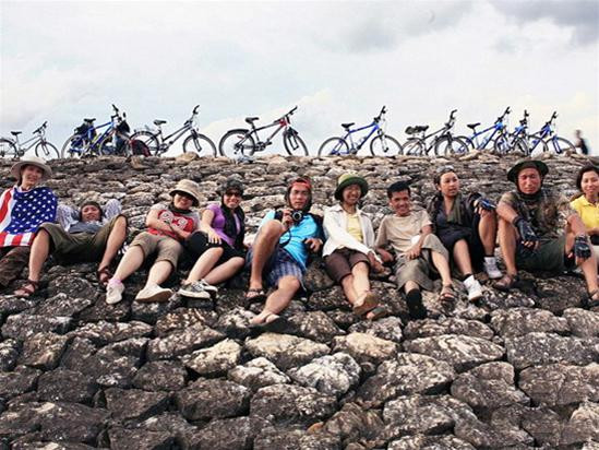Mỗi người một nghề, nhưng chung đam mê đạp xe
