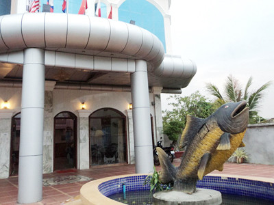 Khách sạn Raksmay Sokha New York với biểu tượng con cá