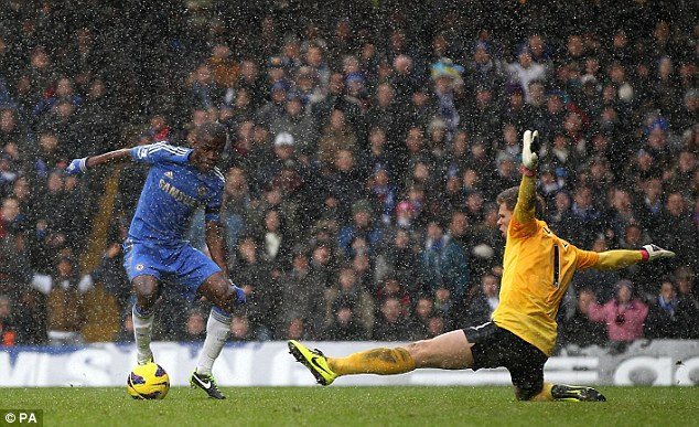 Đại chiến Arsenal - Chelsea sẽ có vé rẻ