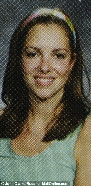 Katherine khi còn học trung học