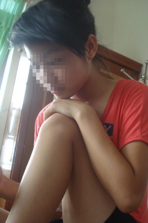 Học lớp 11 nhưng Hương phải bỏ dở nửa chừng vì lỡ ăn “trái cấm”. Ảnh: Nguyễn Linh. Học lớp 11 nhưng Hương phải bỏ dở nửa chừng vì lỡ ăn “trái cấm”. Ảnh: Nguyễn Linh