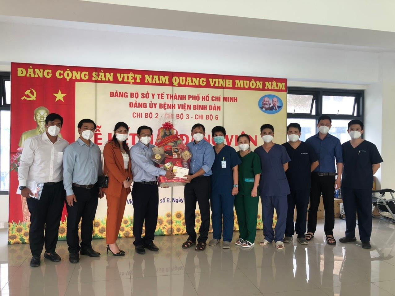 HĐND TPHCM chúc Tết và động viên các y bác sỹ đang làm nhiệm vụ nơi tuyến đầu HĐND TPHCM chúc Tết và động viên các y bác sỹ đang làm nhiệm vụ nơi tuyến đầu