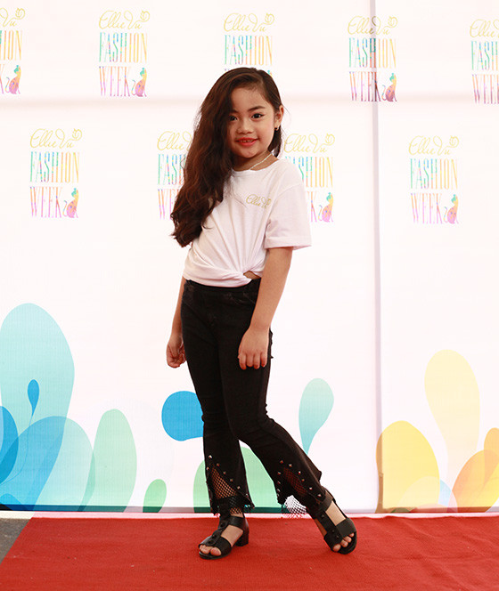 150 mẫu nhí tham gia "đại tiệc" thời trang tại phố đi bộ Hồ Gươm ảnh 1