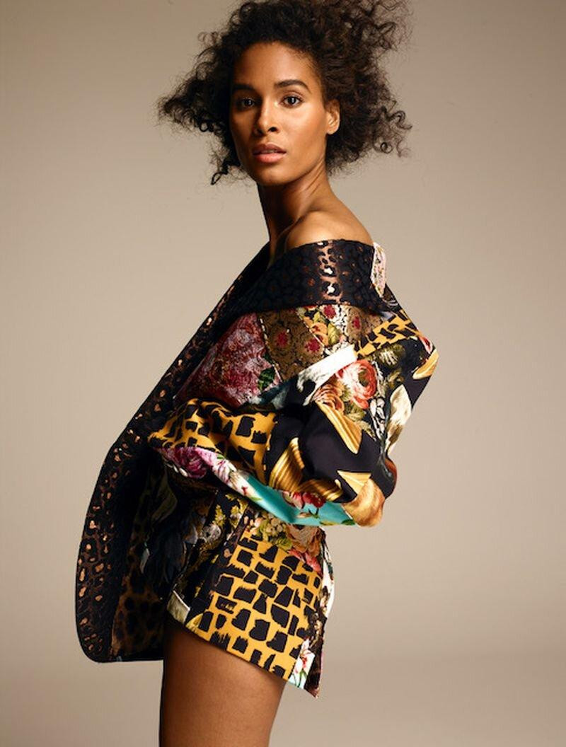 Cindy Bruna hiện là chân dài người Pháp thành công hàng đầu ở làng mốt quốc tế Cindy Bruna hiện là chân dài người Pháp thành công hàng đầu ở làng mốt quốc tế