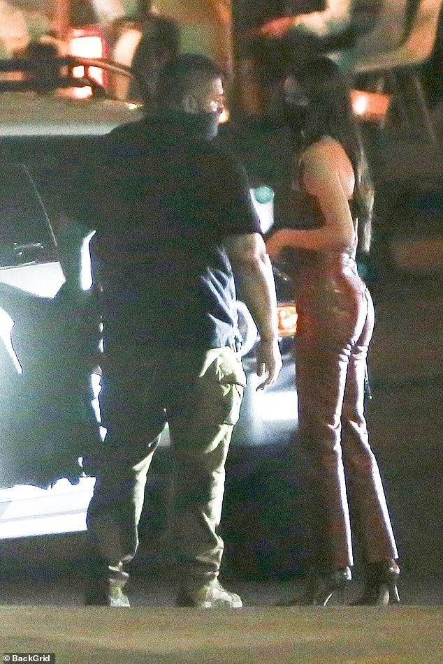 Ở tuổi 24, mỹ nhân 9x có hầu như tất cả mọi thứ mà bất kể cô gái nào cũng ao ước như sắc đẹp, danh tiếng, cuộc sống sang chảnh và nhiều người hâm mộ.