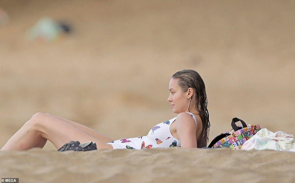 Brie Larson còn được khán giả Việt biết đến qua vai diễn trong bom tấn Kong: Skull Island (2017).