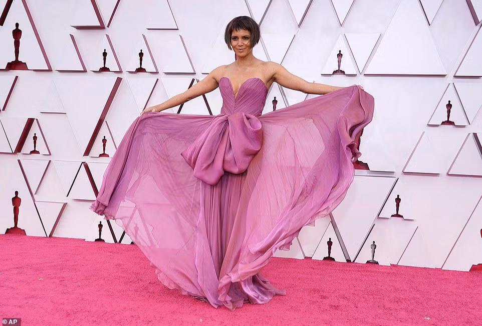 Minh tinh Halle Berry