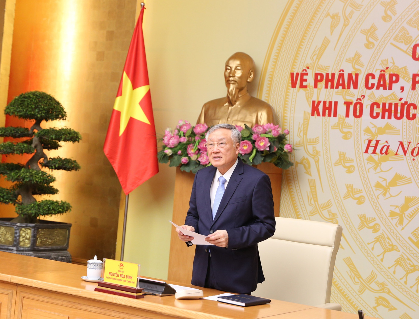 Phó Thủ tướng Thường trực Chính phủ Nguyễn Hòa Bình phát biểu Phó Thủ tướng Thường trực Chính phủ Nguyễn Hòa Bình phát biểu