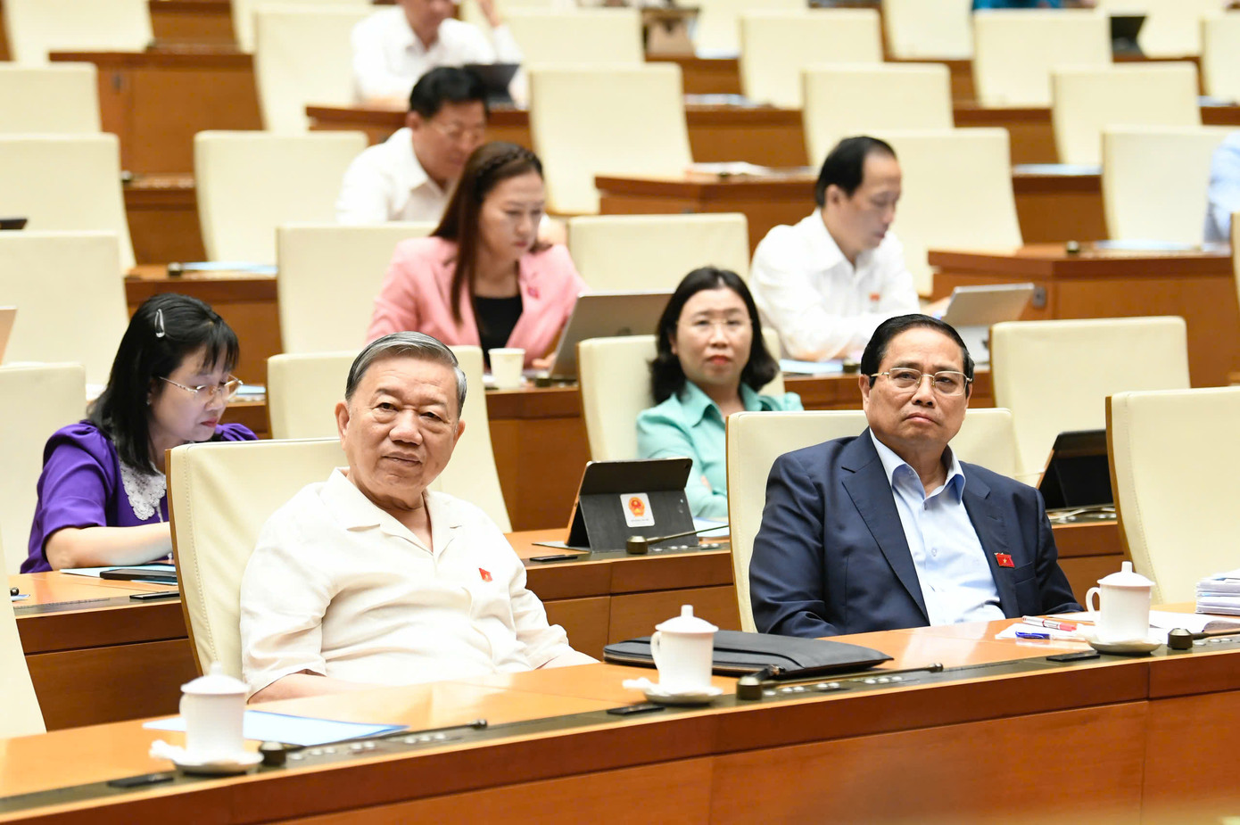 Tổng Bí thư và Thủ tướng tại phiên chất vấn, sáng 20/6. Ảnh: QH Tổng Bí thư và Thủ tướng tại phiên chất vấn, sáng 20/6. Ảnh: QH