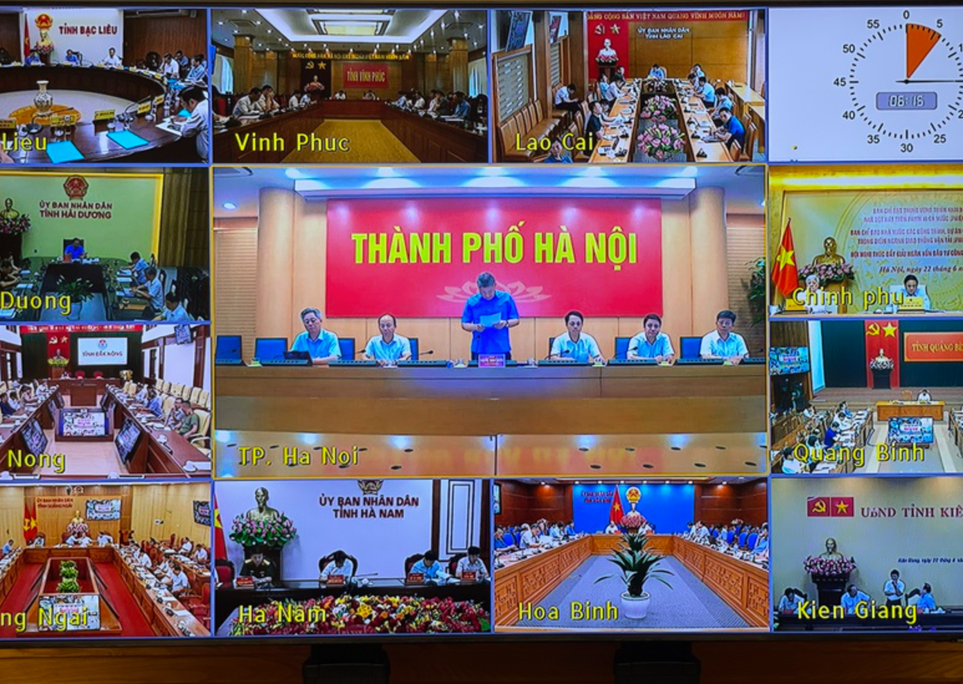 Lãnh đạo các địa phương phát biểu tại phiên họp. Ảnh: VGP.