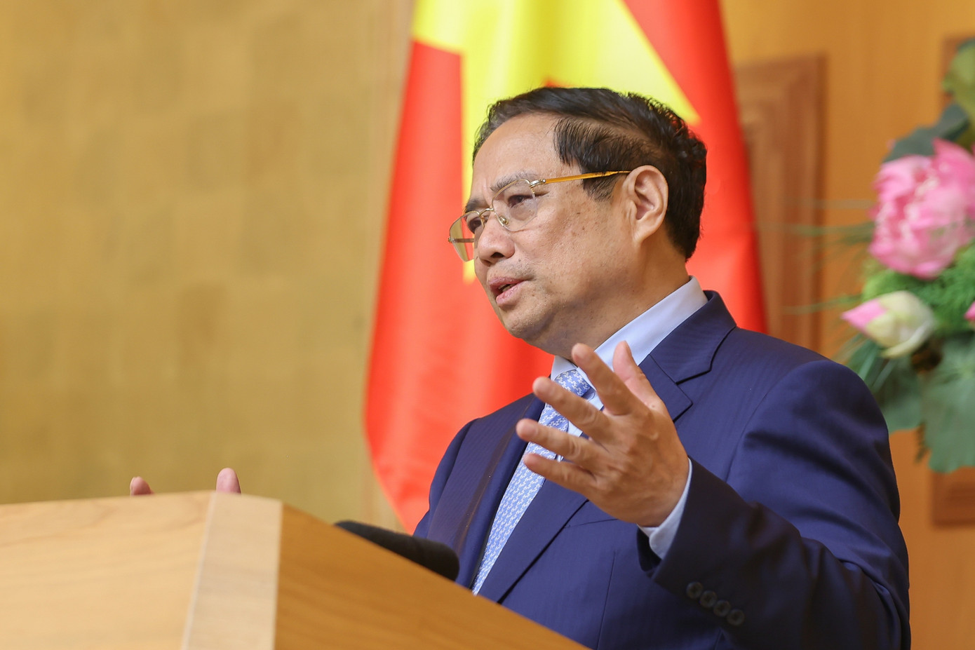 Thủ tướng Phạm Minh Chính chủ trì và phát biểu tại tọa đàm. Ảnh: VGP Thủ tướng Phạm Minh Chính chủ trì và phát biểu tại tọa đàm. Ảnh: VGP