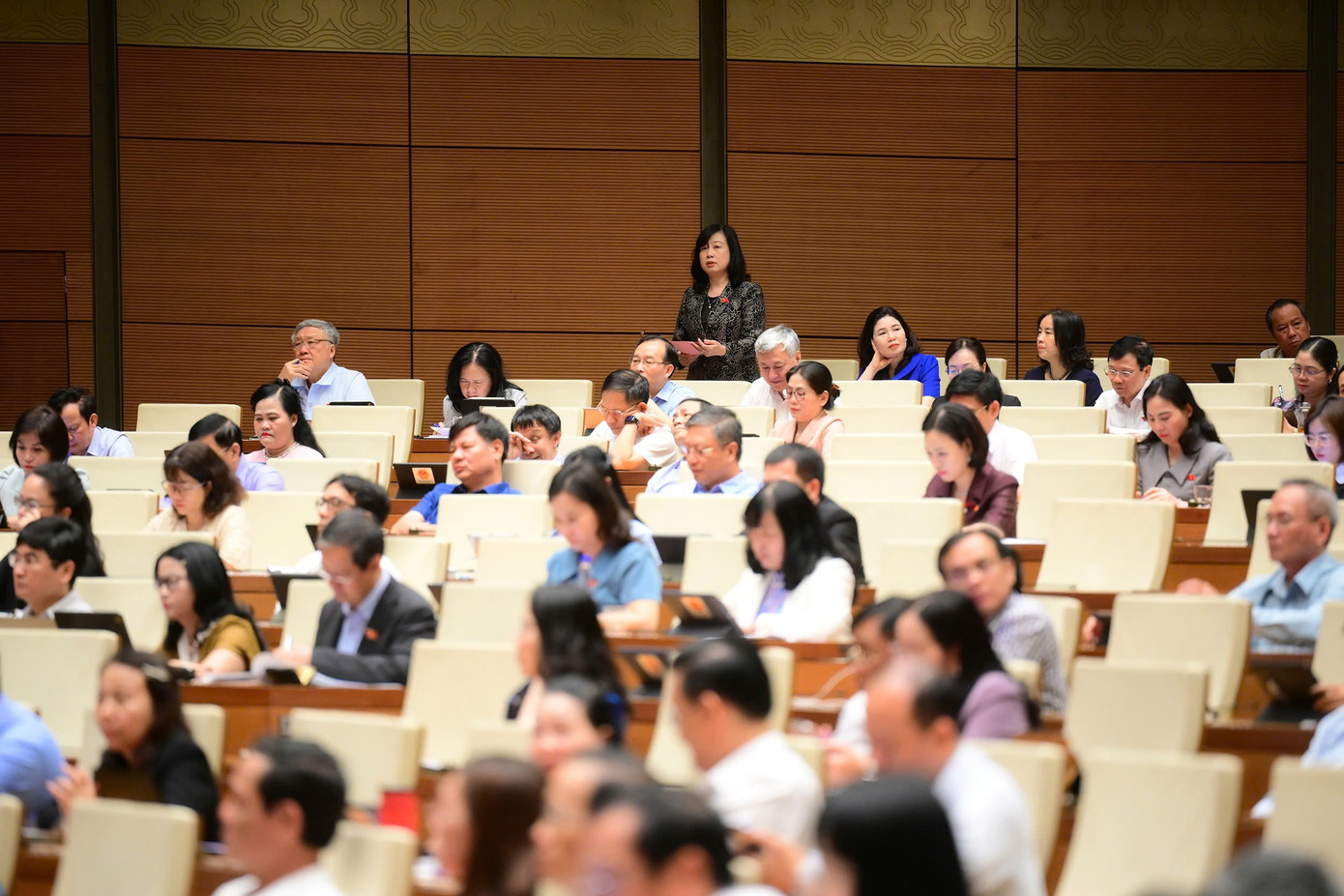 Bộ trưởng Y tế: Đội ngũ y, bác sĩ cần phải được bảo vệ trong bất cứ trường hợp nào.