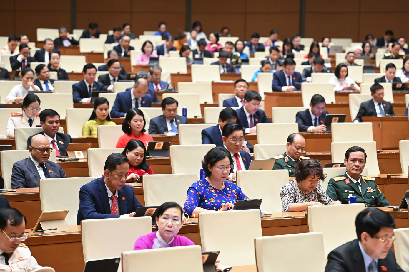 Các đại biểu Quốc hội tại Kỳ họp thứ 9.