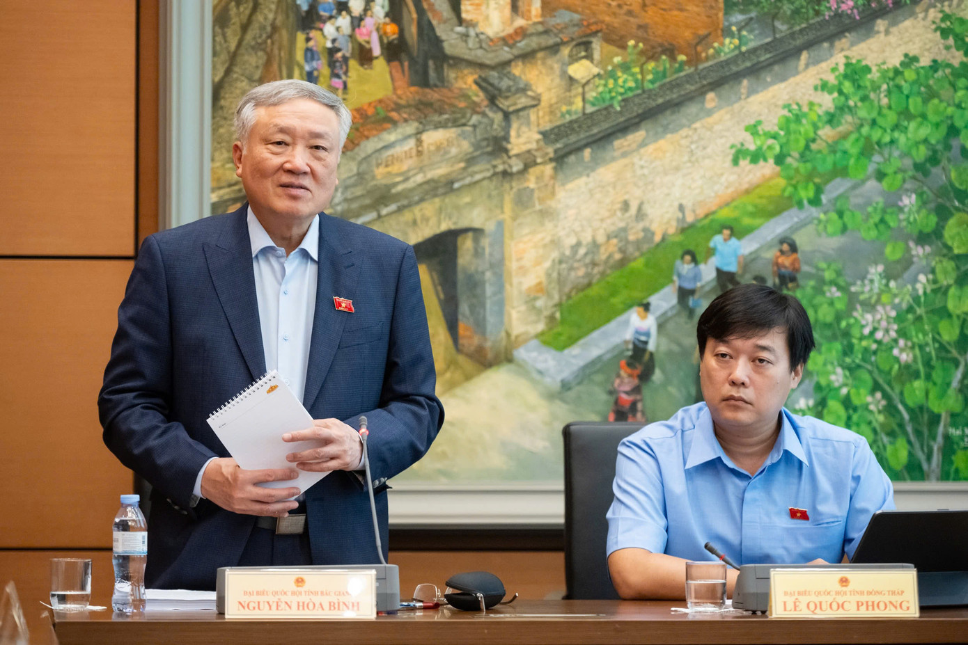 Phó Thủ tướng Thường trực Nguyễn Hòa Bình phát biểu tại phiên thảo luận. Ảnh: HT