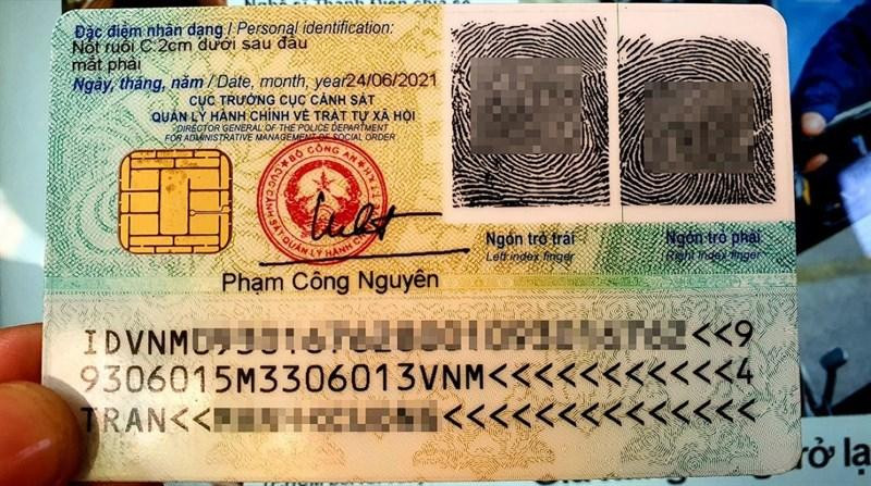 Chip mặt sau của căn cước công dân gắn chip.