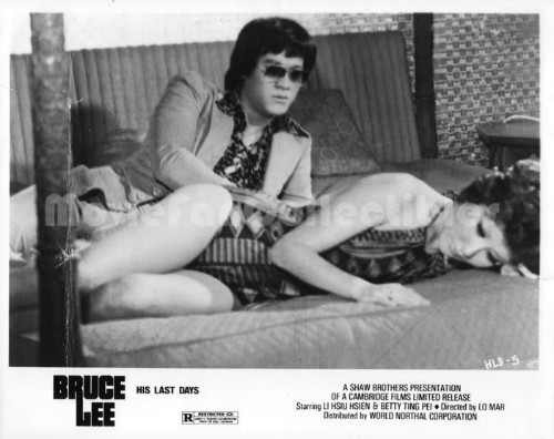 Không một ai muốn tin, ông vua tuyệt kỹ kungfu lại chết trên giường của một cô gái chưa chồng