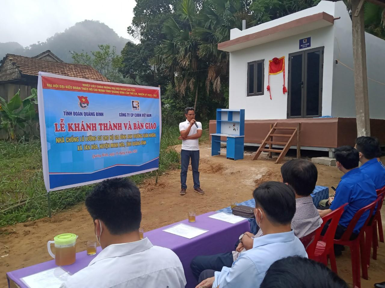 Lễ bàn giao nhà tránh lũ lưỡng cư cho người dân xã Tân Hóa - Minh Hóa Quảng Bình