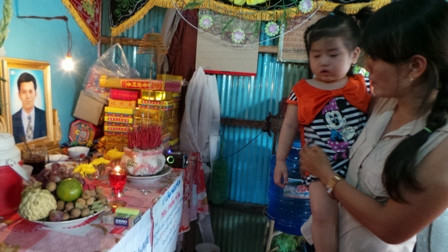 Theo chị Hồng, anh Tôn không chỉ là một kỹ sư giỏi mà còn là một người con hiếu thảo một người chồng mẫu mực