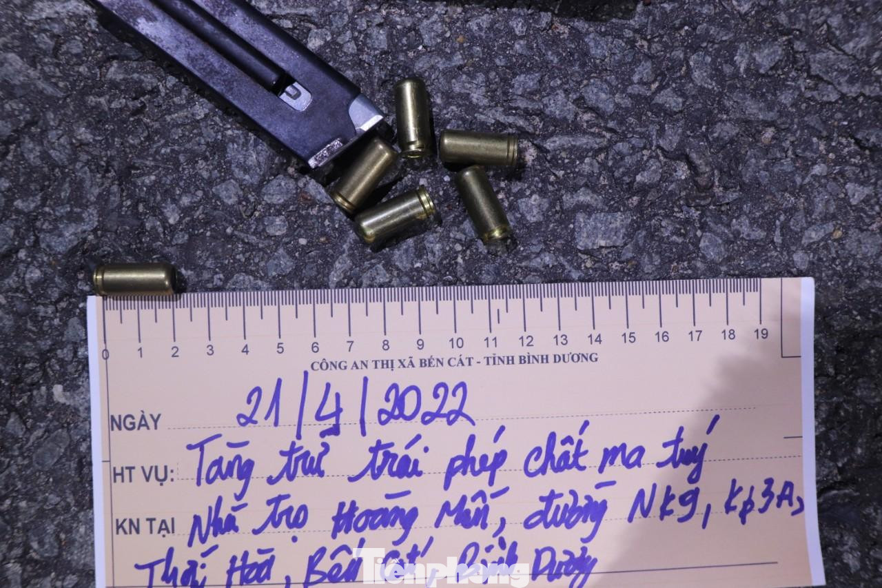 Có 13 viên đạn được thu giữ