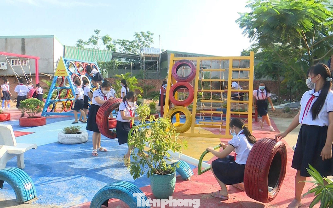 Thiếu nhi phấn khởi khi công trình chính thức đưa vào hoạt động